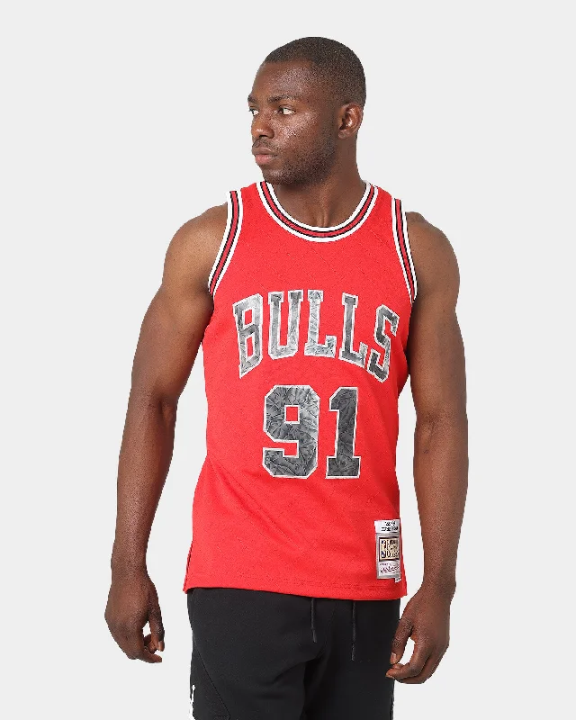 Mitchell & Ness Chicago Bulls Dennis Rodman '97-'98 #91 75th Anniversary Diamond Jubilee Swingman Jersey Red Limited Edition Jersey Tee Mitchell & Ness Chicago Bulls Dennis Rodman '97-'98 #91 75th Anniversary Diamond Jubilee Swingman Jersey Red Limited Edition Jersey Tee