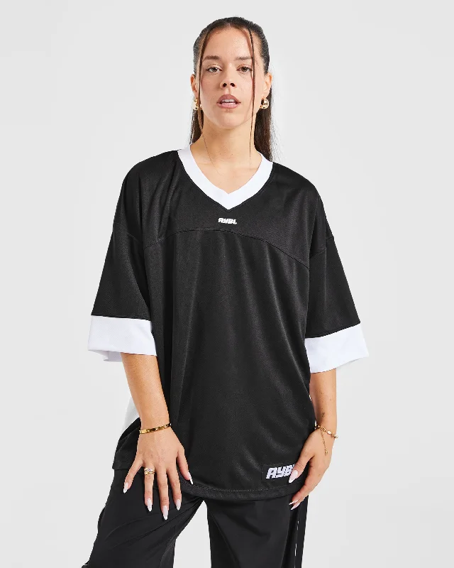 Justine Jersey - Black Casual Weekend Jersey Tee
