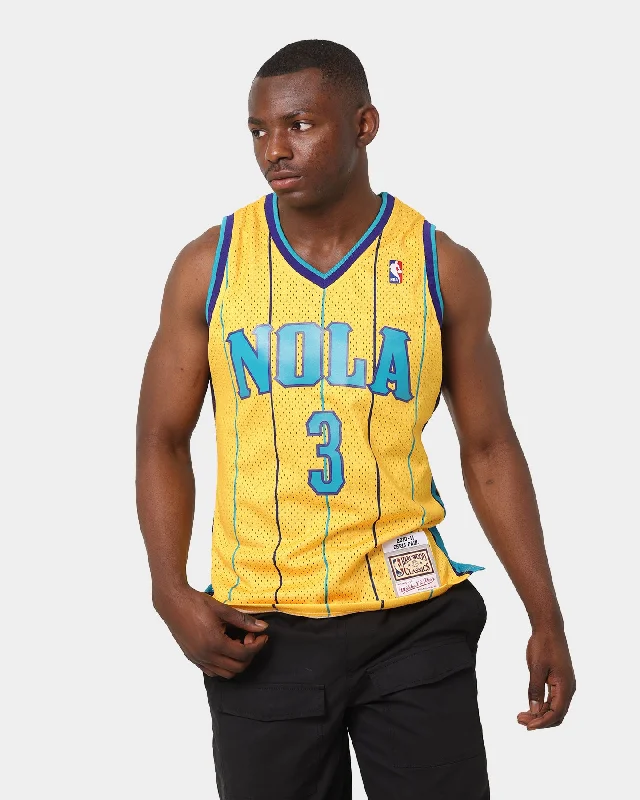 Mitchell & Ness New Orleans Hornets Chris Paul #3 '10-'11 Swingman Jersey Yellow Modern Jersey Tee Mitchell & Ness New Orleans Hornets Chris Paul #3 '10-'11 Swingman Jersey Yellow Modern Jersey Tee