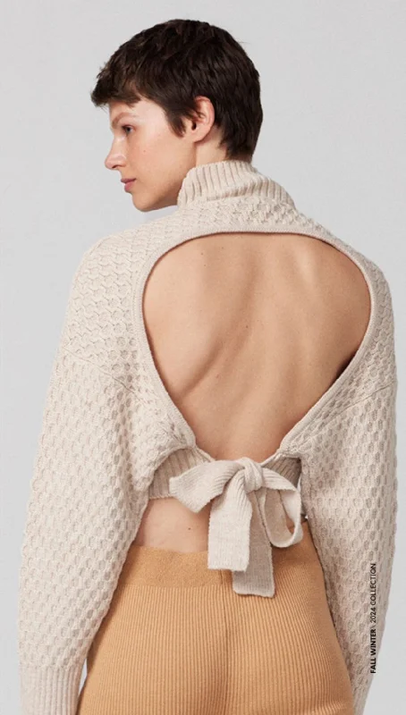 Backless with a big Bow Knit Sweater - Camel Fitted Slim Tailored