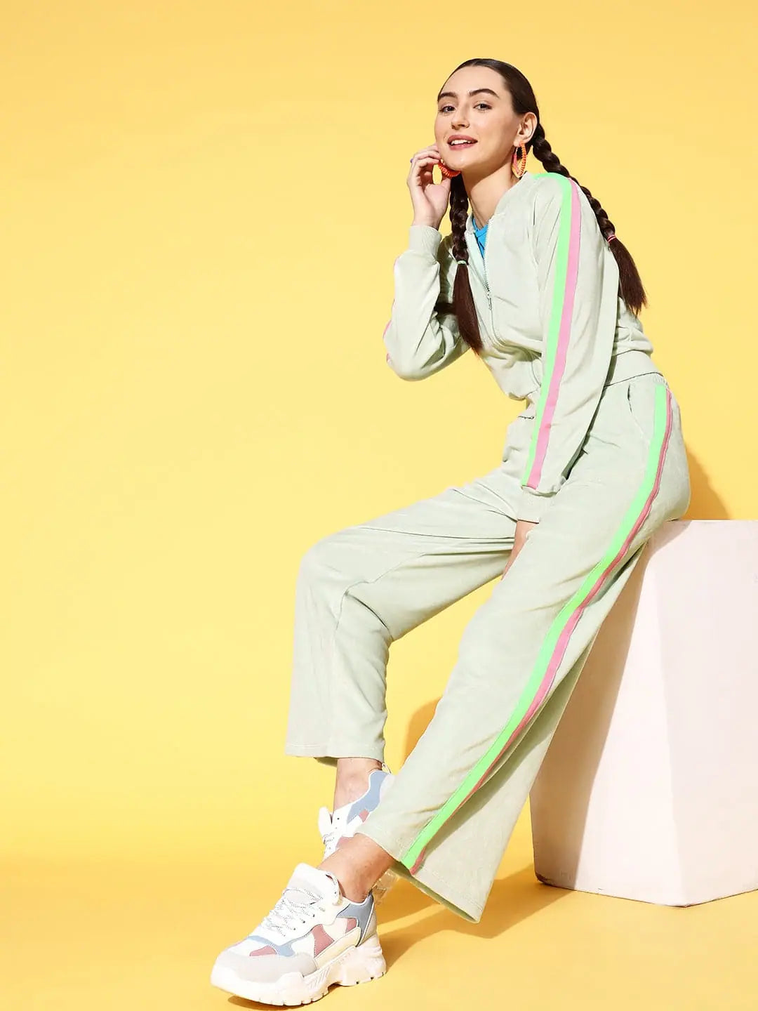 Women Sea Green Velour Crop Jacket With Track Pants Nylon Fabric Polyester Fabric Spandex Fabric Women Sea Green Velour Crop Jacket With Track Pants Nylon Fabric Polyester Fabric Spandex Fabric