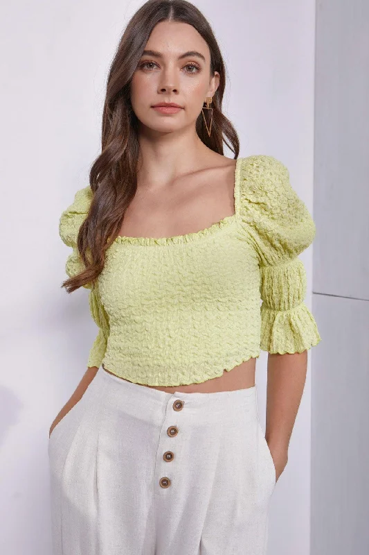 Crinkle Texture Scoop Neck Puff Sleeve Crop Top Welt Pockets Slit Pockets Flap Pockets Crinkle Texture Scoop Neck Puff Sleeve Crop Top Welt Pockets Slit Pockets Flap Pockets