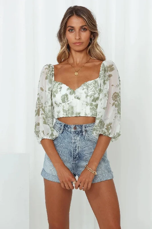 Ladies V-Neck Floral Print Daily Crop Top 1551 Hooded Caped Shawl Collar