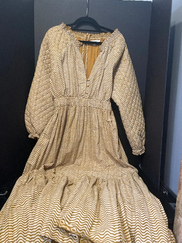 Anna Cate Squig Quilt Dress (Size Medium)