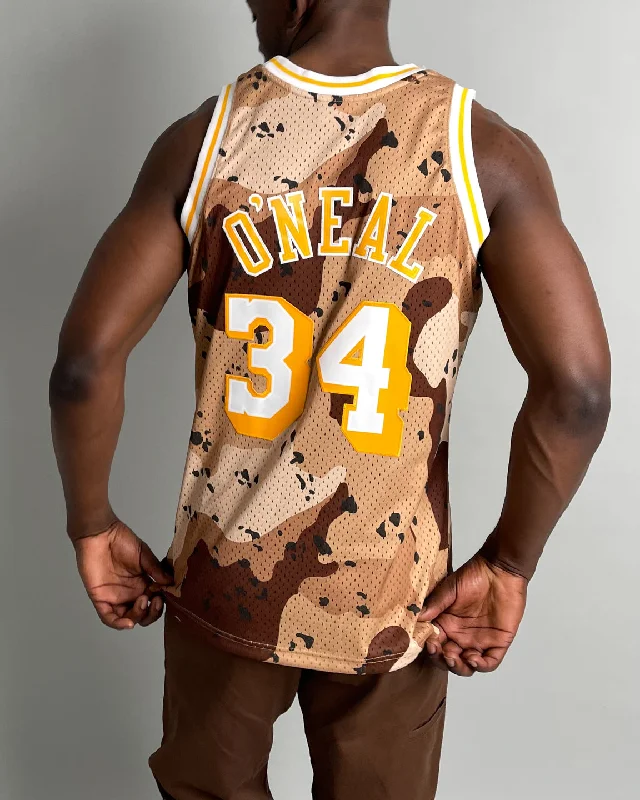 Mitchell & Ness Los Angeles Lakers Shaquille O'Neal #34 '96-'97 Camo Ref Jersey Sand Camo Burgundy Jersey Tee Mitchell & Ness Los Angeles Lakers Shaquille O'Neal #34 '96-'97 Camo Ref Jersey Sand Camo Burgundy Jersey Tee